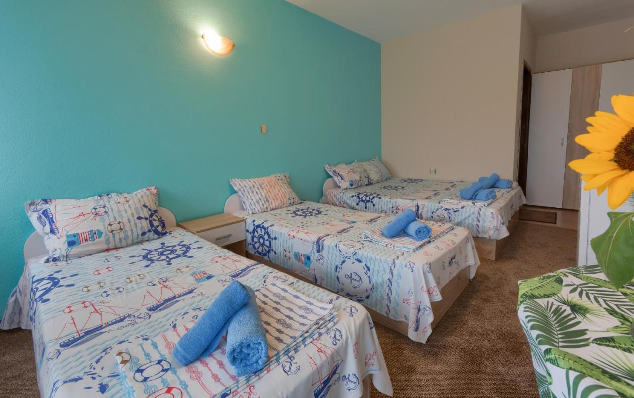 Kazlarov Guest House Kiten  Ngoại thất bức ảnh