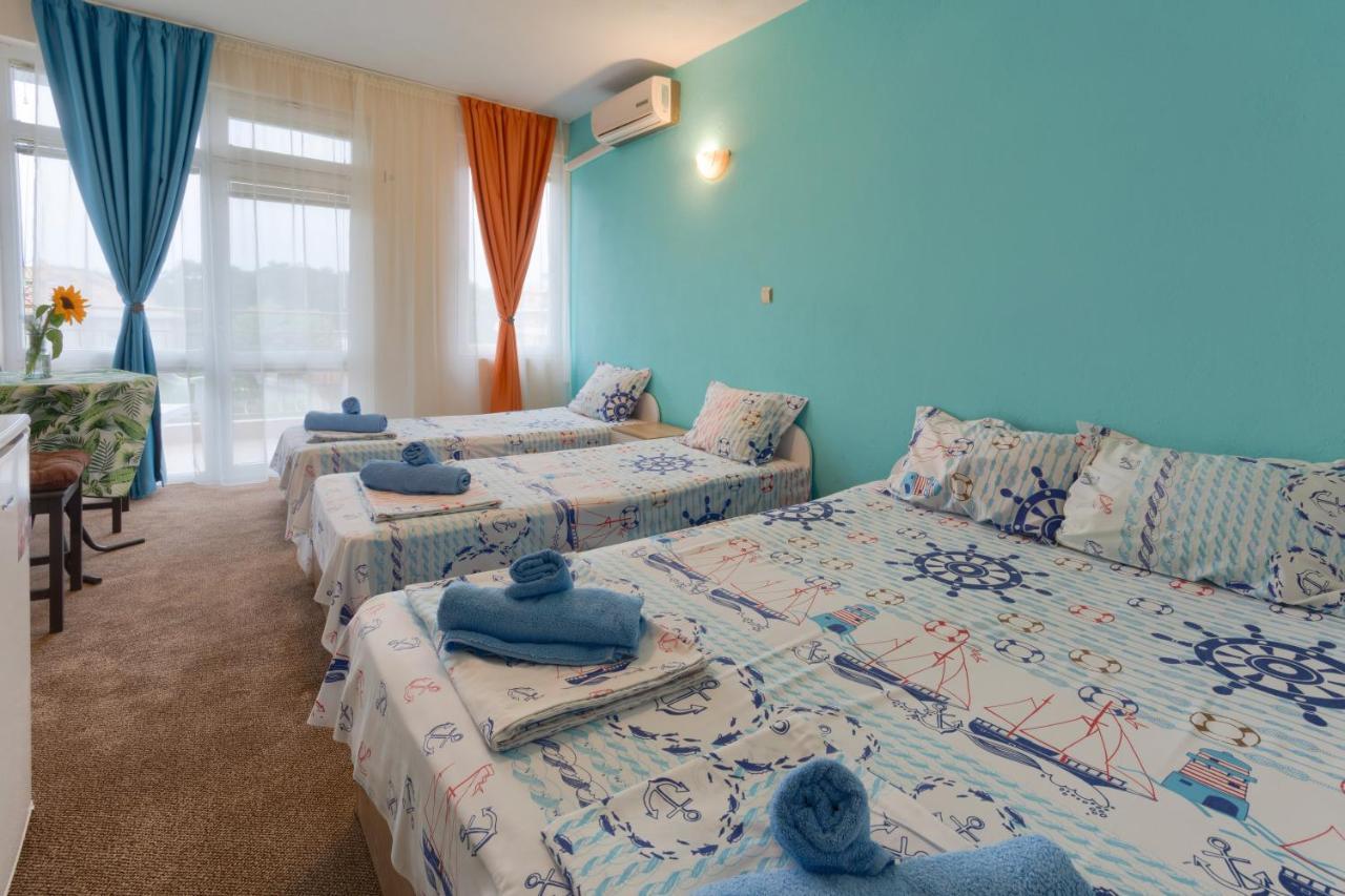 Kazlarov Guest House Kiten  Ngoại thất bức ảnh